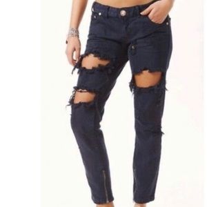 NWT One Teaspoon Trashed Freebirds Distressed Jean